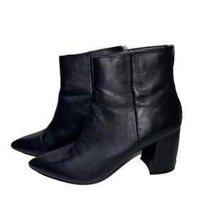 *Steve madden- Black leather booties